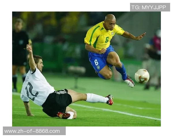 以卡洛斯足球巨星头像展现绿茵传奇与巴西辉煌记忆